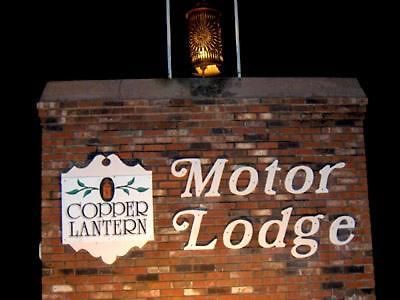 Copper Lantern Motor Lodge West Brookfield Exterior photo